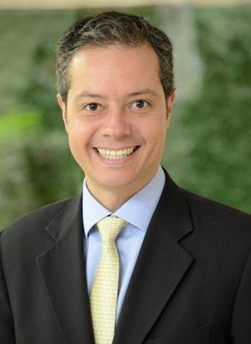 Alexandre Ghelfond Weinberger, CFP - Candidato ao Conselho de Normas Éticas Alexandre Ghelfond Weinberger, 24 anos, é formado em Administração de Empresas pela Fundação Getulio Vargas (SP).