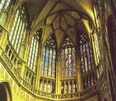 arq.. Peter Parler, Praga, 1340 As colunas de uma igreja gótica, a