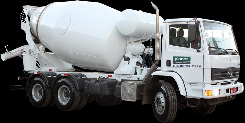 CAMINHÕES e) Caminhões betoneira: Transportam o concreto