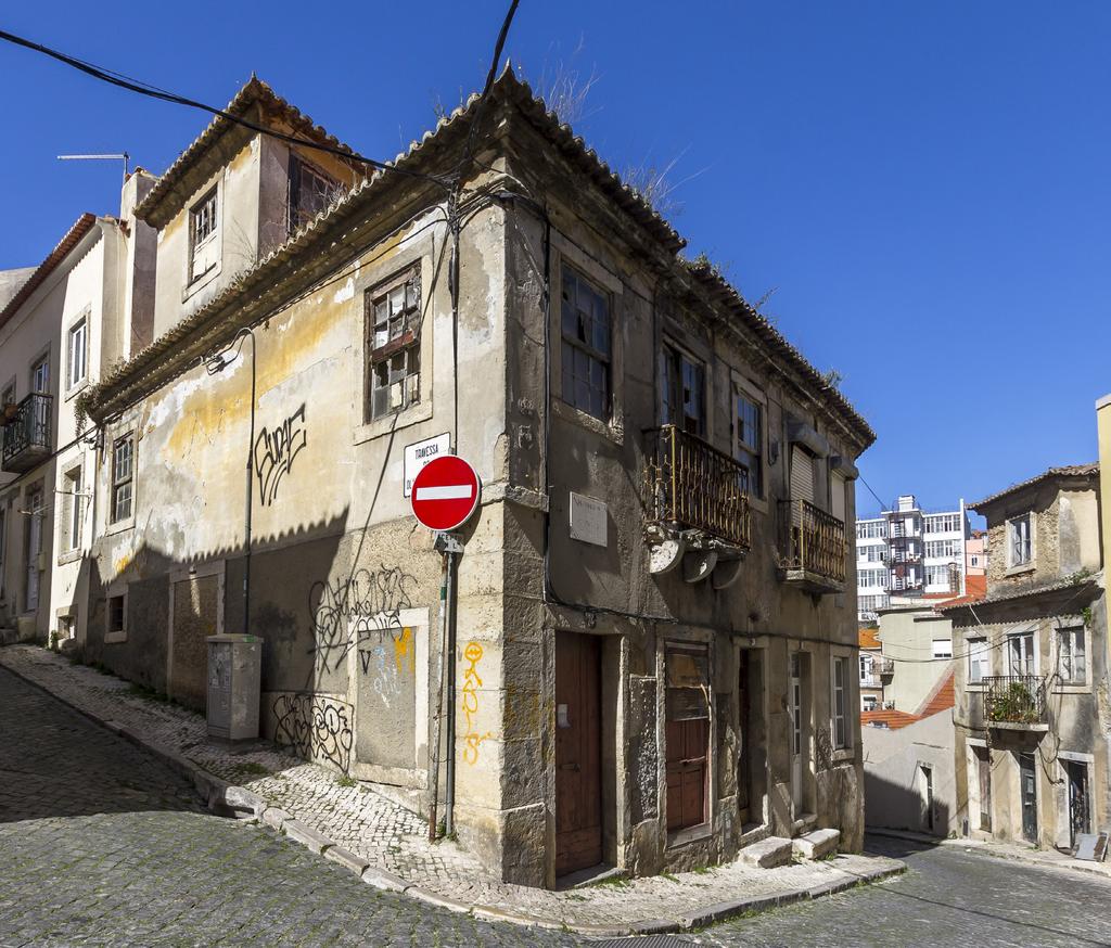 Caracterização Prédio urbano sito no centro histórico da cidade de Lisboa.