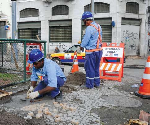 Sob orientação e fiscalização da Companhia de Desenvolvimento Urbano da Região do Porto do Rio (Cdurp), a concessionária, além de prestar os serviços básicos, assume todas as obras de reurbanização e