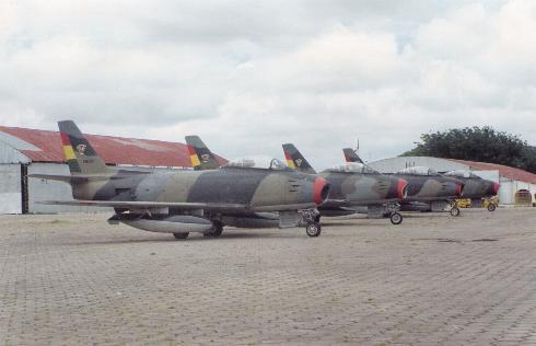 F-86 permaneceram em serviço na Bolívia até 1993, quando os sobreviventes foram finalmente aposentados.