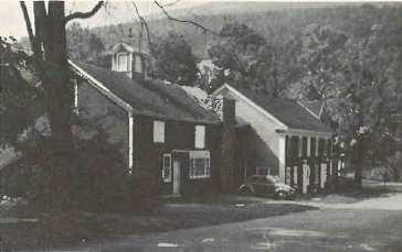 salas em East Dorset e depois em Rutland, Vermont; em 1909 foi estudar no Seminário Burr and Burton em Massachussets e depois na Escola Superior de Arlington, Massachussets.