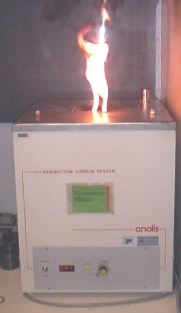 8- Fluidos de transferência de calor Depósitos Resíduo de Carbono Ramsbottom : Este teste indica a tendência de formação de coque (resíduo) no fluido de transferência de calor Uma determinada