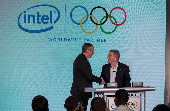 Com foco em tecnologia, Intel fecha com COI POR REDAÇÃO Uma semana após anunciar a saída do McDonald s, o Comitê Olímpico Internacional (COI) apresentou um novo parceiro global.