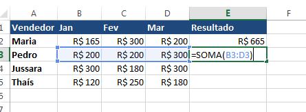 A referência relativa é a funcionalidade mais comum, utilizada por padrão na fórmula. Quando a fórmula é copiada, a fórmula é automaticamente refeita baseando-se na lógica.