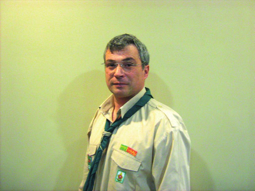 2008 ENTRADA NO MOVIMENTO NOME Rui Manuel Baetas Pinheiro IDADE 44 anos HAB.