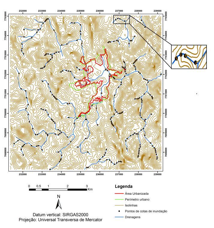 Figura 02: Curvas de nível e rede de drenagem com pontos de cotas de inundação, o limite da área