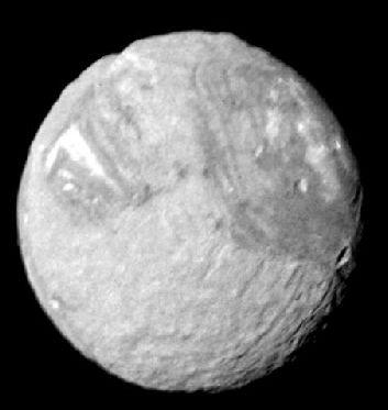 Luas de Urano Miranda: Φ = 470 km Evento de colisão?