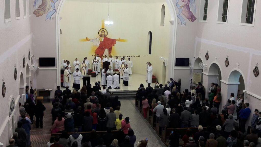 Diácono José Afonso, exercerá suas funções na Paróquia Nossa Senhora da Conceição de Agudos do Sul e o Diácono Valdecir Guimaraes, por sua vez, atuará na Paróquia Senhor Bom Jesus de Araucária.