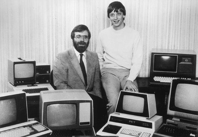 Computação - Histórico e Evolução Em fevereiro de 1975, Bill
