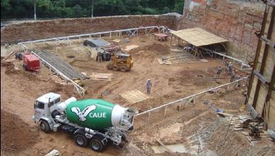 LOCAÇÃO DA OBRA Transferir para o terreno o que se