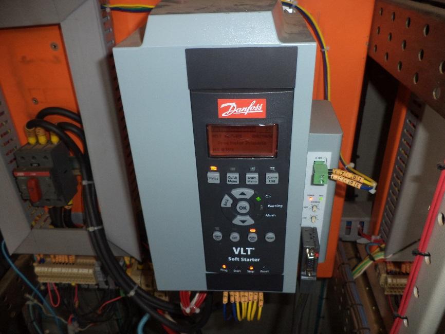 Beta. O acionamento dos motores é feito por dois Softstarters da marca Danfoss,