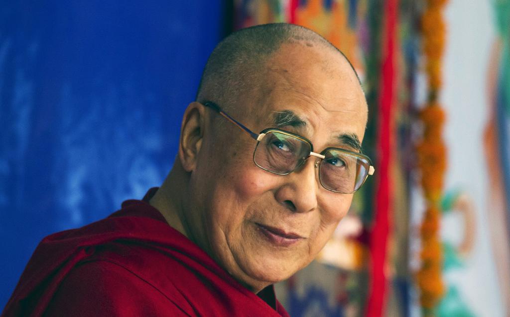 Tibet, o topo do mundo Em Lhasa, a cidade coração do país, está o palácio Potala, residência dos Dalai Lama e o