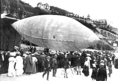 Em razão dessa perigosa combinação acabou desistindo do projeto, que poderia facilmente transformar a aeronave numa bola de fogo.