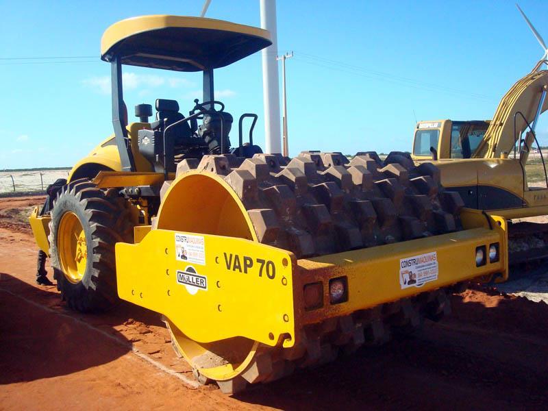 Equipamentos de compactação ROLO PÉ DE CARNEIRO Indicado para solos coesivos (argilosos