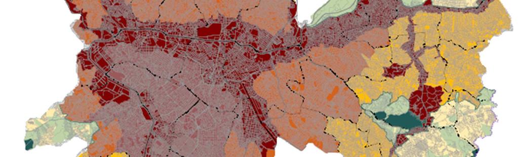 22 e em sua maioria horizontal, (iv) Macroárea de Redução da Vulnerabilidade Urbana, região periférica do território urbano, com baixa urbanização e vulnerabilidade social.