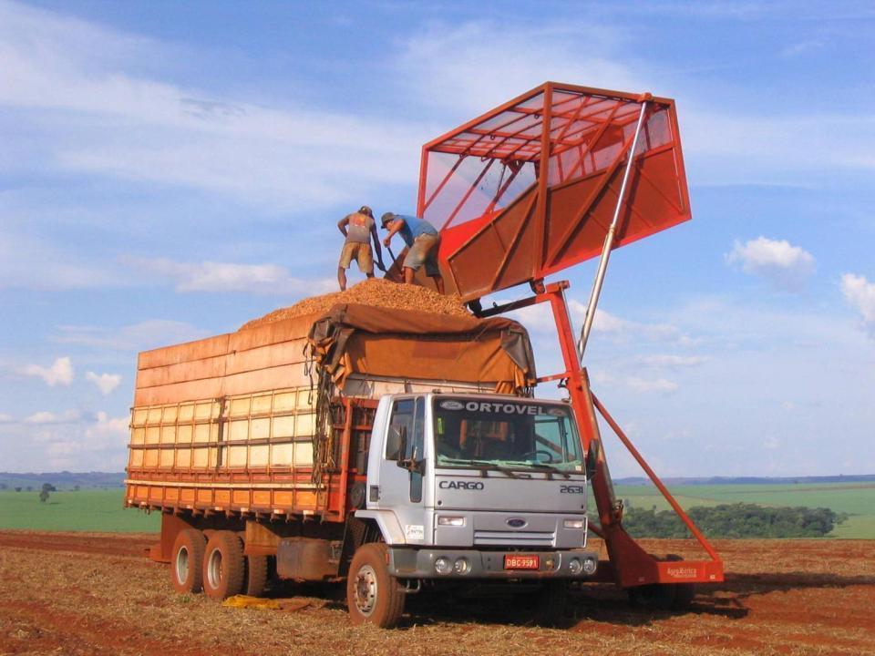 A carreta de transbordo