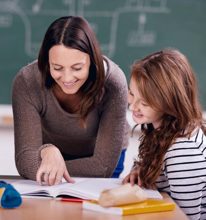 CONCLUSÃO Para abrir uma franquia de escola de idiomas com sucesso e segurança é preciso primeiro entender sobre o funcionamento do sistema de franquias e escolher a opção mais adequada para você.