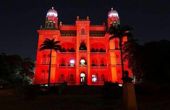 Castelo ganha iluminação especial pelo Dia Mundial de Luta Contra a Tuberculose - 24 de março Na semana de mobilização, de 20 a 27 de março O Castelo da Fiocruz - prédio de estilo neomourisco,