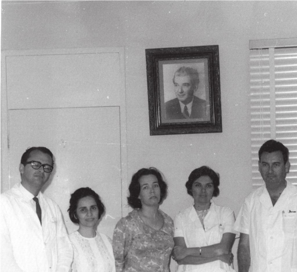 S2 Coutinho EM, Brandão Filho SP Foto 1 Reunião realizada nas dependências do Instituto de Pesquisas Aggeu Magalhães (década de 1960) (Acervo particular de Eridan Coutinho).