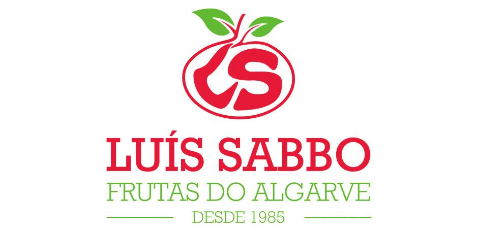 É rica em vitaminas e minerais, apresenta um baixo valor calórico e tem uma excelente capacidade antioxidante (quase 3 vezes superior à do vinho tinto e chá verde).