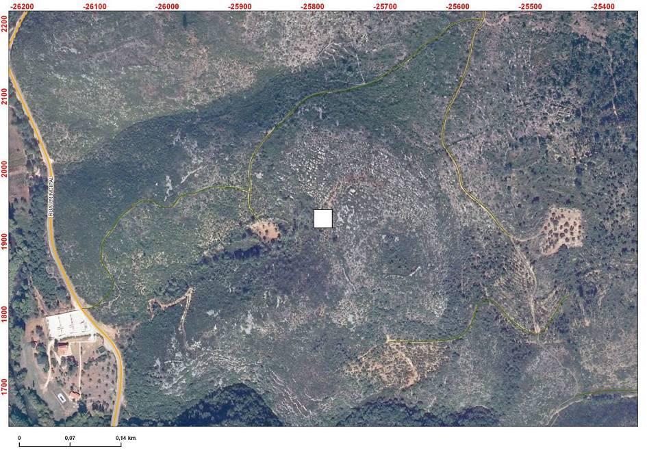 E ARQUITETÓNICO Lapa dos Furos Lugar: Agroal Freguesia: Formigais Tipo do sítio: Gruta / Necrópole Cronologia: Paleolítico Médio/Calcolítico, Idade do Bronze, Ferro, Romano e Idade Média