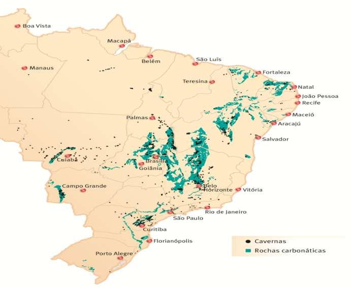 Também representadas estão áreas carbonáticas de pequena extensão (triângulos) e áreas em outras