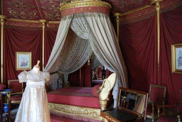 IMPÉRIO (1804-1815) Dormitório da Imperatriz Josefina,