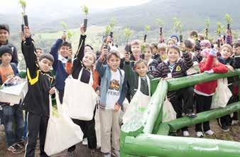 Projeto Ação Verde A Ação verde congrega várias iniciativas de educação ambiental, palestras, mostras de fotografias e distribuição