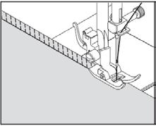 Ponto Caseado Inclinado finos. Excelente para bainhas de toalhas de mesa e colchas, dando um toque de elegância.