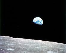 No famoso discurso na Universidade Rice suas palavras foram: We choose to go to the moon.