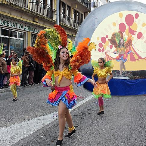 Globo de Confettis ara Desfile 895 O Carro alegórico que faltava ao seu Carnaval!