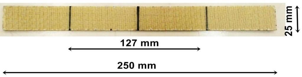 As dimensões dos corpos de prova do ensaio de tração uniaxial seguiram a norma ASTM D3039-14 (6), com comprimento útil (gage) de 127mm e largura de 25mm, como pode ser observado na Figura 2.
