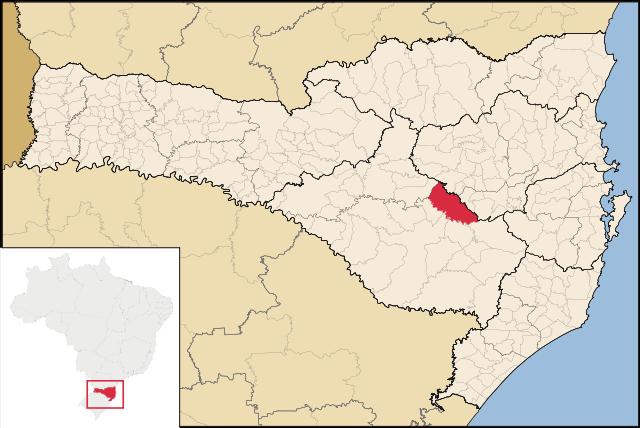 43 Figura 12: Localização da cidade de Otacílio Costa, no estado de Santa Catarina. O Quadro 4 apresenta as características do sistema de esgotamento sanitário do município de Otacílio Costa.