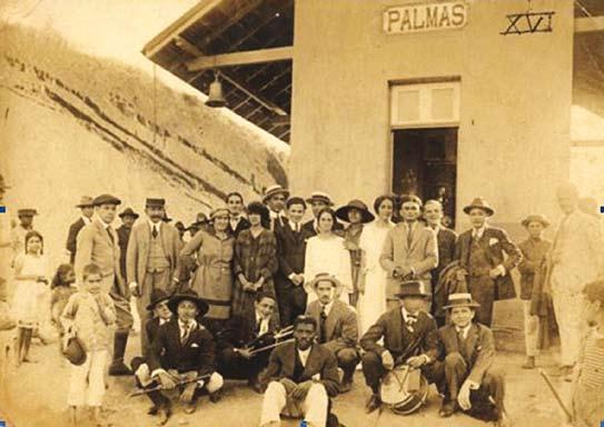histórico Uma das pioneiras na cultura do café no Vale do Paraíba, a Fazenda das Palmas surgiu entre o final do século XVIII e início do XIX. Teria sido fundada por Bento Luiz de Oliveira Braga.