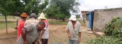 Ensilagem O que é É um método de conservação de forragem verde para o período seco, que consiste em colocá-la em um espaço fechado (sem ar) para que sofra um processo de