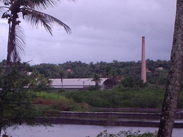 4 PERSPECTIVAS E O POTENCIAL ECOTURÍSTICO DO RIO PARAMOPAMA Instalações da antiga Fábrica São Gonçalo, atual Imperial.