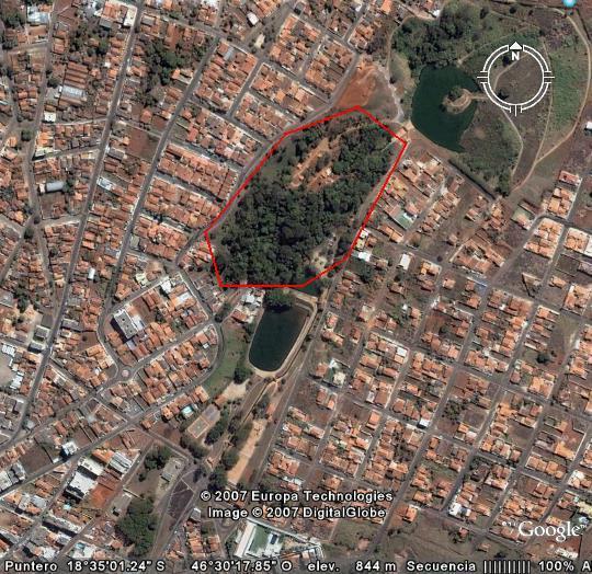 Figura 1: Foto indicando a área de estudo dentro do Parque Municipal do Mocambo (área de estudo). O parque do Mocambo (cf.