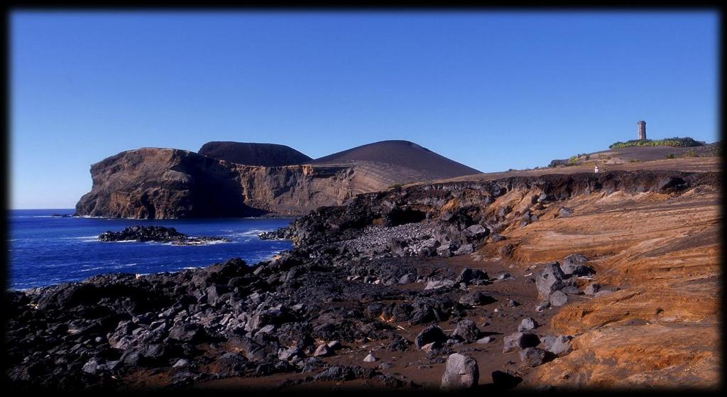 Partidas da ilha Terceira Maio a Outubro 2017 Ilha do Faial Visite o Vulcão dos Capelinhos *181 Passagem Aérea