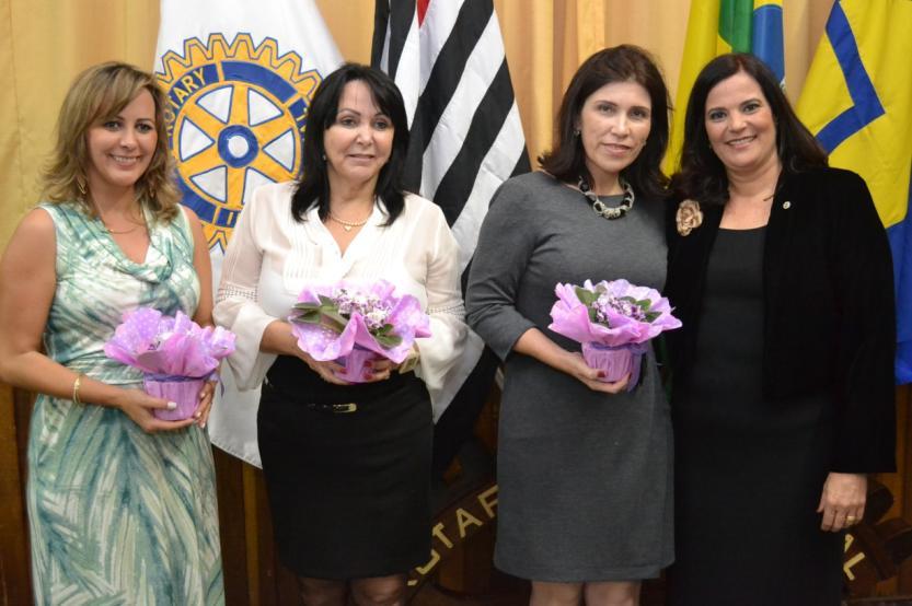 Leila Candeias ás cônjuges aniversariantes do mês: