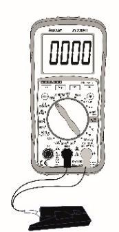H. Teste de Diodo Para evitar danos ao instrumento ou ao dispositivo em teste, desconecte a alimentação do circuito e descarregue todos os capacitores de alta tensão antes do teste de diodo. 1.