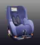 A altura do suporte do apoio de cabeça pode ser regulada até 11 posições. [000019223] SEAT PEKE G3 PLUS Cinturón de seguridad con 3 puntos de anclaje.