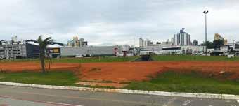 Em fevereiro do ano passado a empresa revitalizou uma quadra poliesportiva na Avenida Beira-Mar, cuja inauguração contou com presença da prefeita Adeliana Dal Pont.