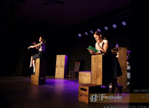 TEATRO Com 11 anos de existência é um projeto em parceria com o Comdica e a Tramontina, trabalha