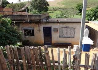 ITEM 33 - LIBERDADE/MG LOTE 200,00 LOTE COM BENFEITORIAS - CASA COM SL, COZ,