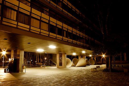 O Edifício E1 Edifício da Escola de Engenharia de São Carlos, USP,