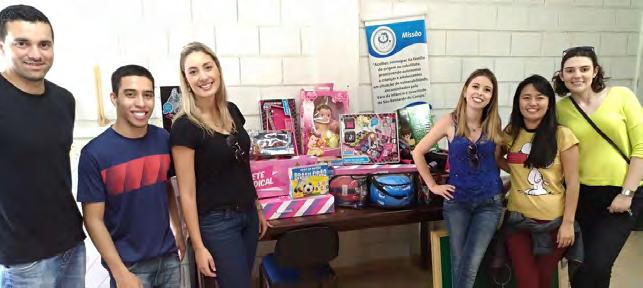 42 A BASF na América do Sul BASF América do Sul - Relatório 2016 Voluntários (São Bernardo do Campo) entregam brinquedos em instituições sociais Campo Vivo: O projeto, que tem a BASF como uma das