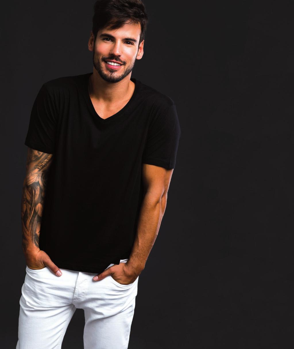 22 / T-SHIRTS / THENS THENS T-shirt de decote em V para Homem 150 g/m 2 Malha jersey 100% algodão semi-penteado Manga curta, decote em V Fita de reforço e gola em jersey Costura dupla nas mangas e