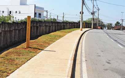 Calçada externa está concluída A calçada externa ao muro do Sunset está concluída, com total pavimentação e paisagismo.